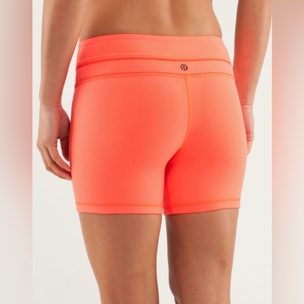 Lululemon Groove Short (Regular) *Silver in Light Flare